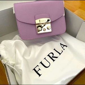 Furla metropolis